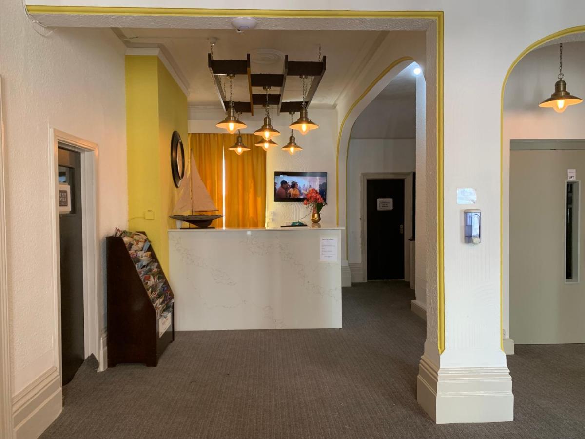 Pearl & Pebbles Eastbourne Hotel Exterior photo
