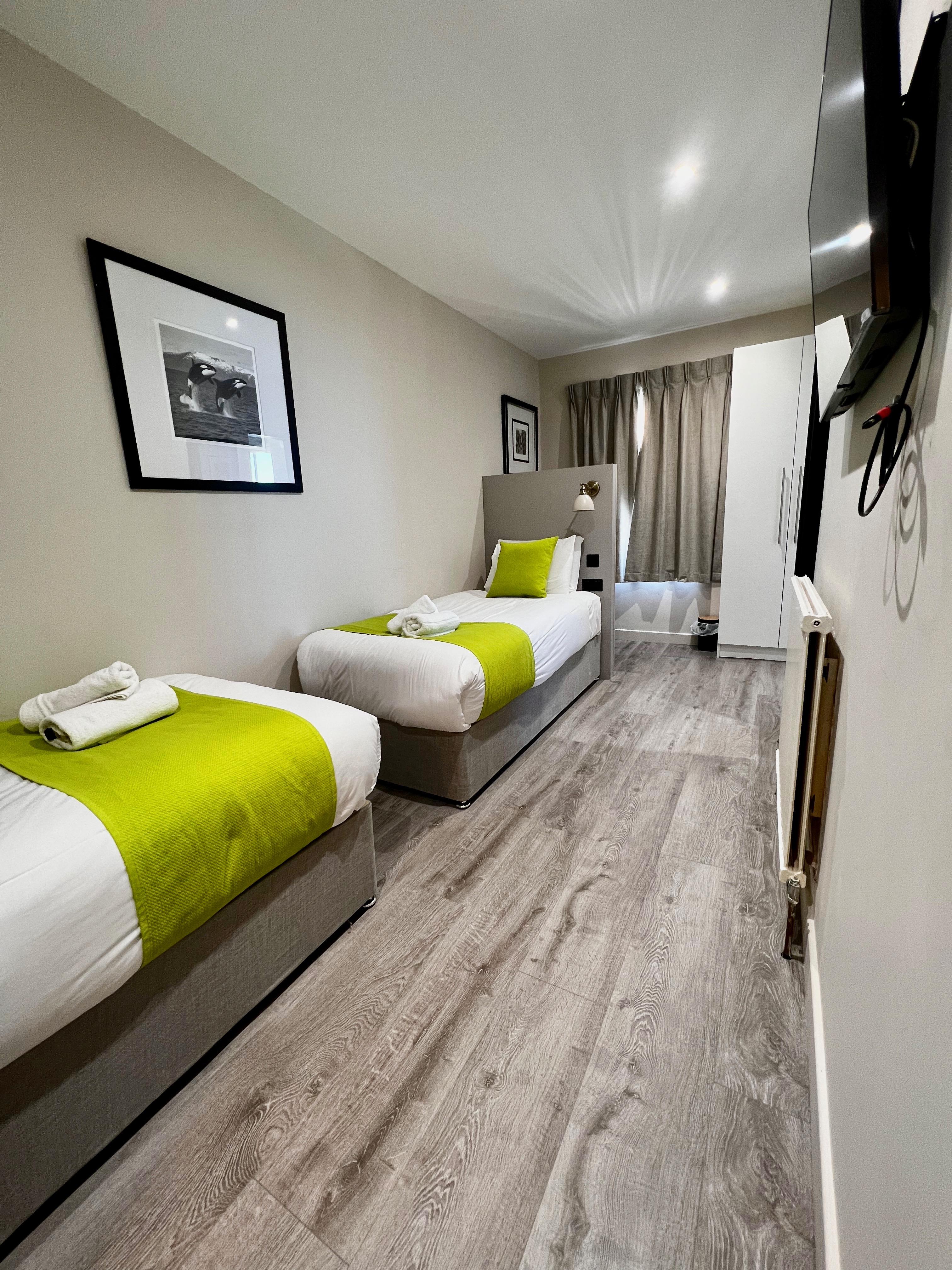 Pearl & Pebbles Eastbourne Hotel Exterior photo