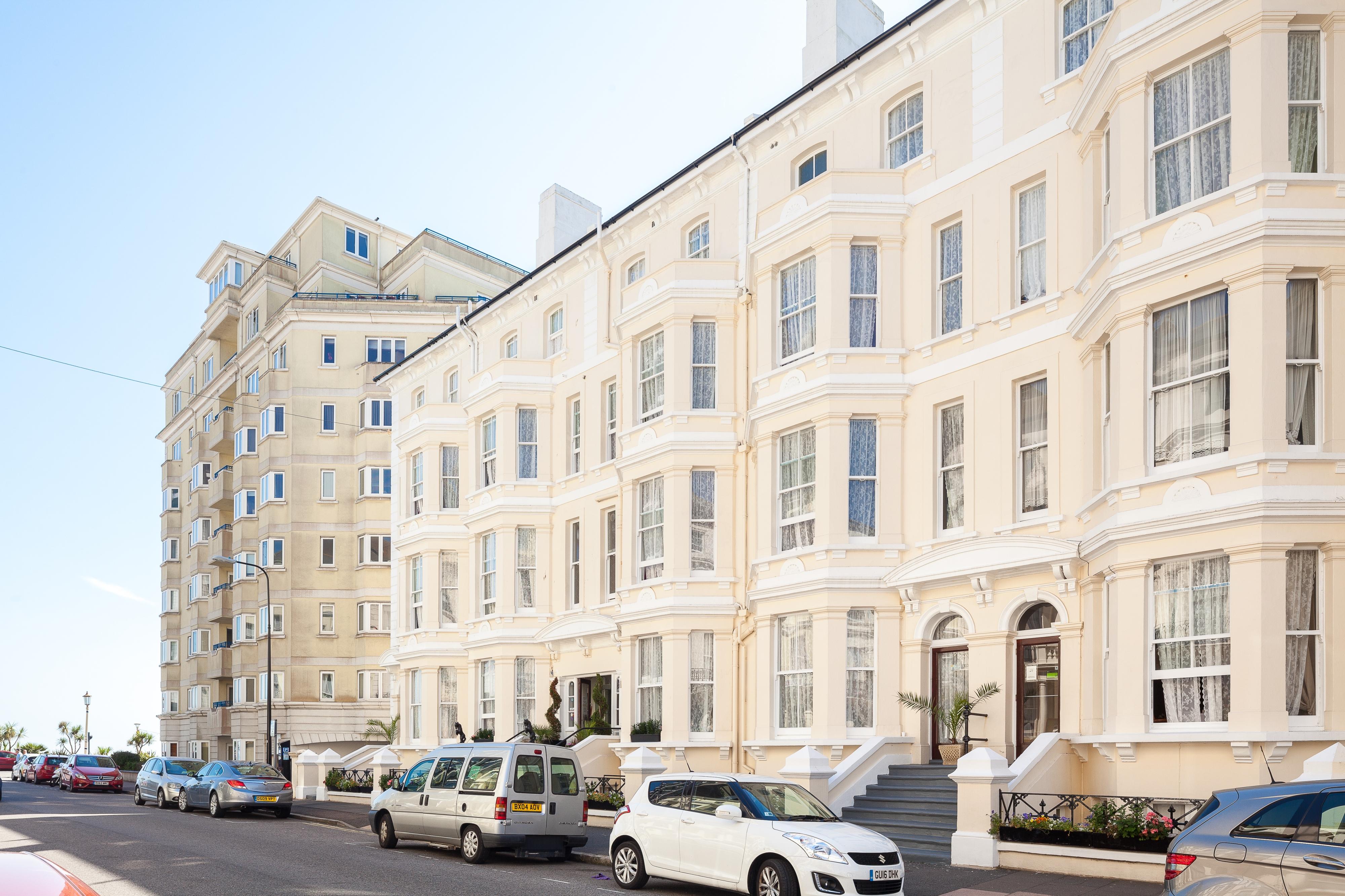 Pearl & Pebbles Eastbourne Hotel Exterior photo