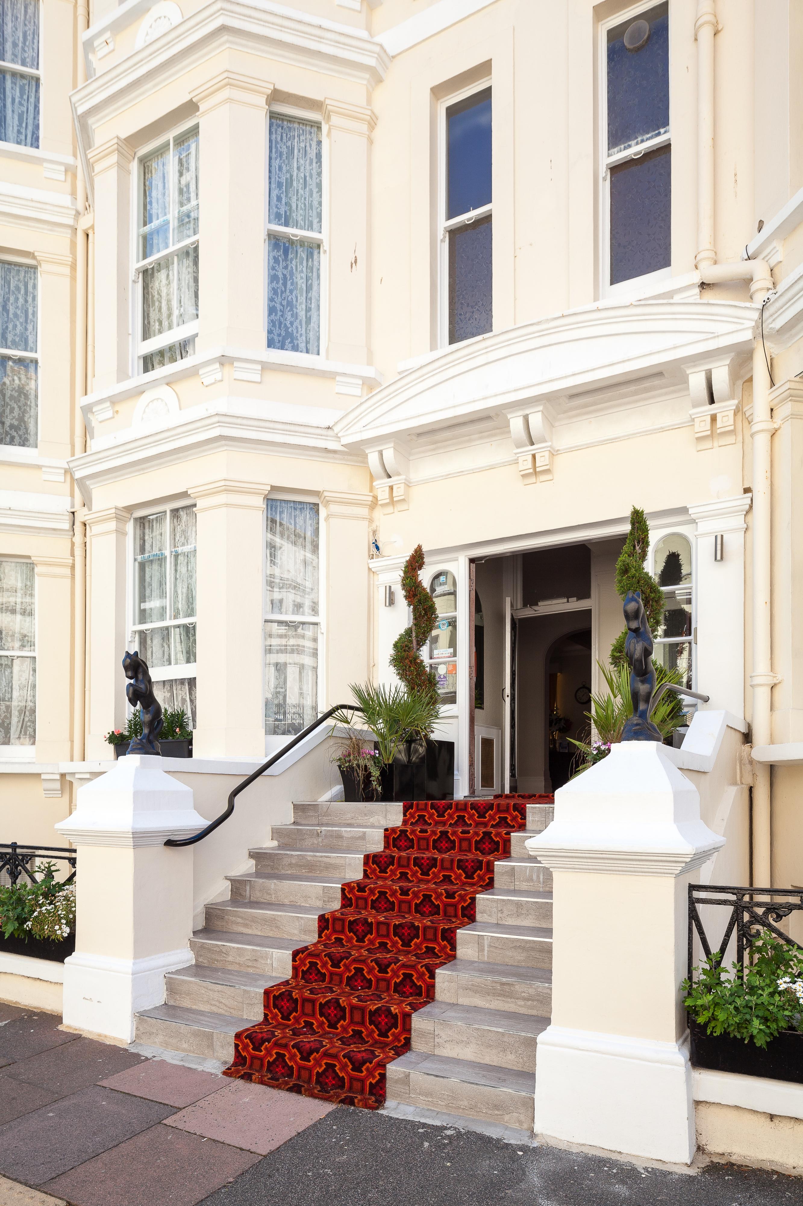 Pearl & Pebbles Eastbourne Hotel Exterior photo