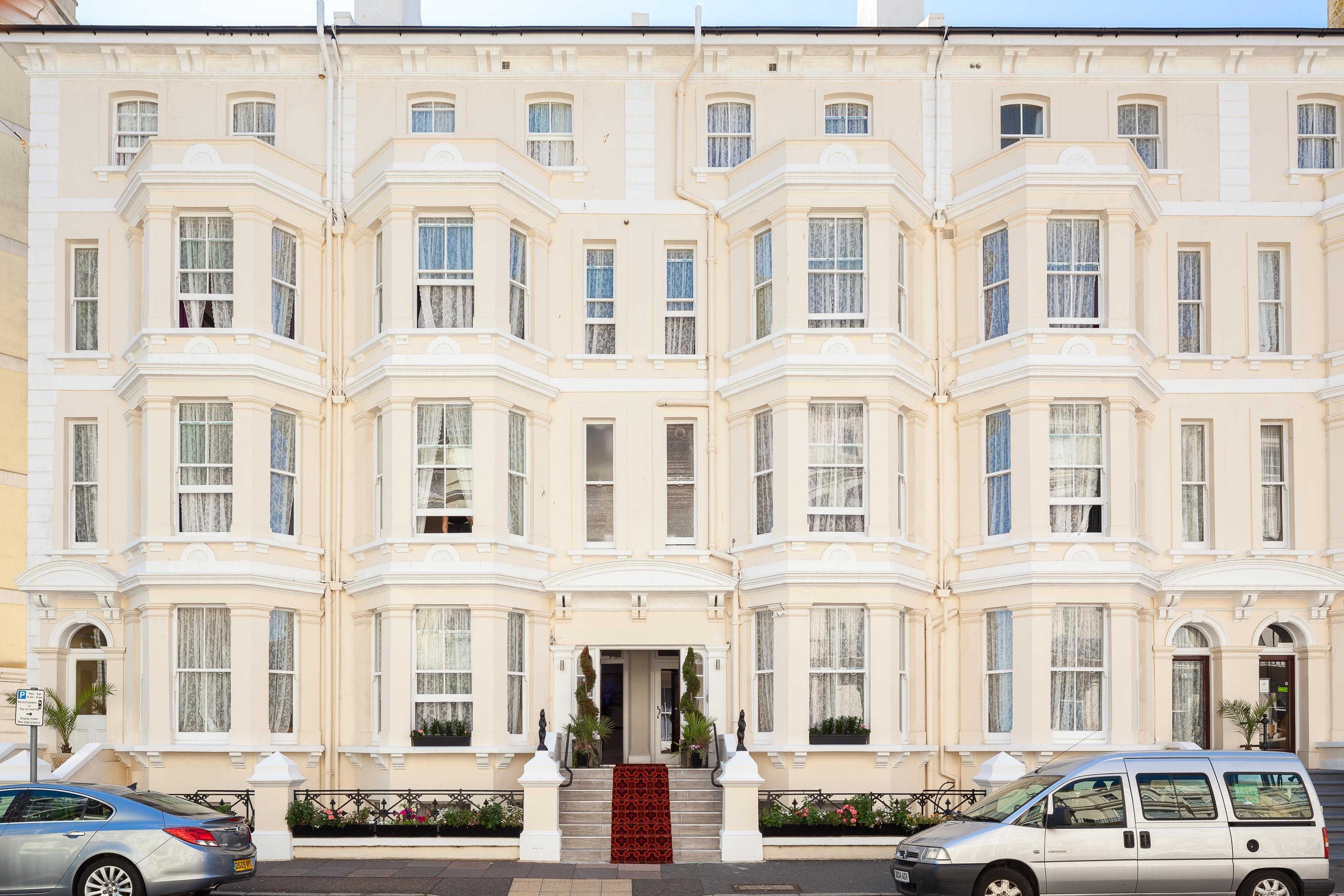 Pearl & Pebbles Eastbourne Hotel Exterior photo