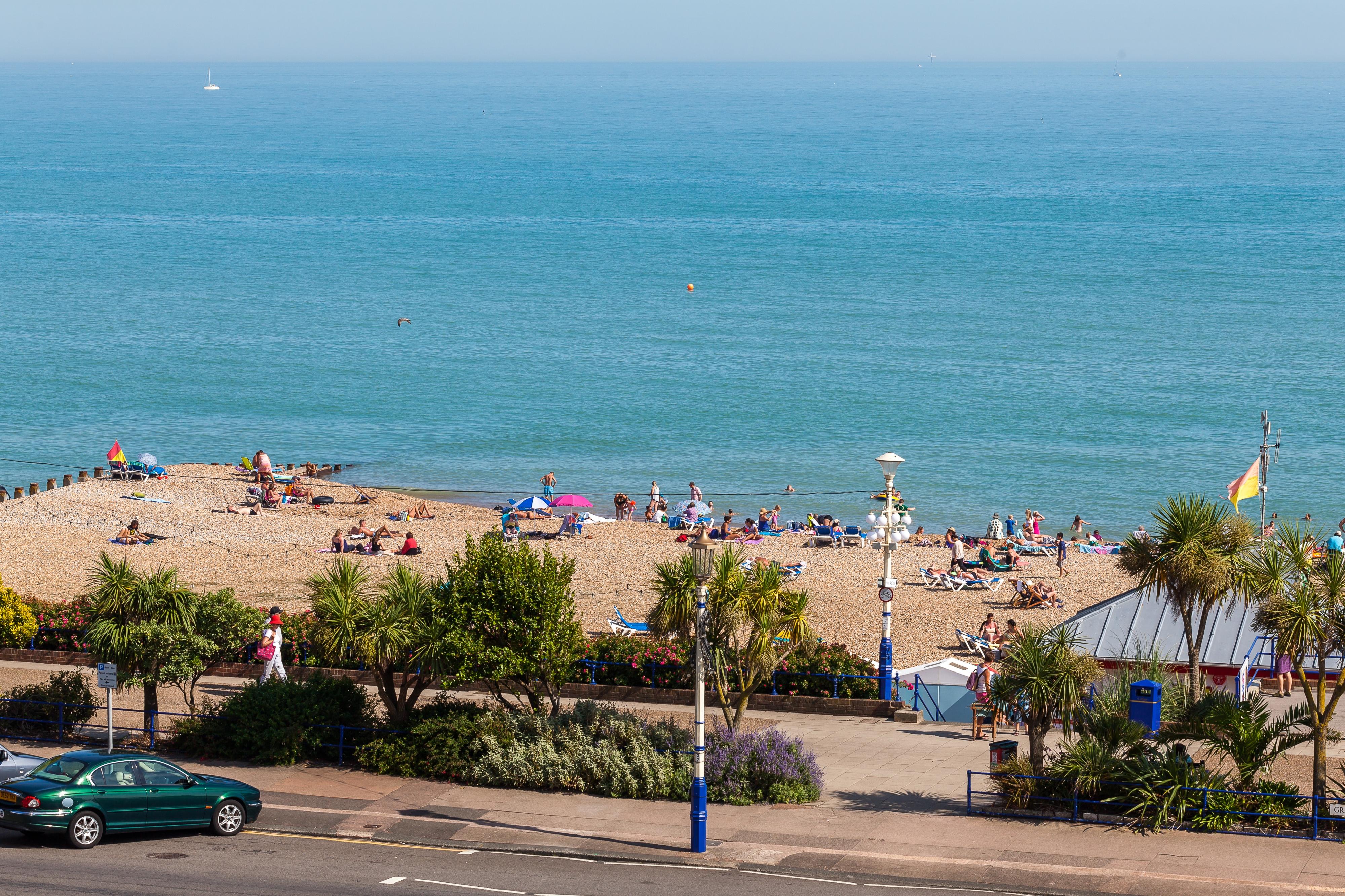Pearl & Pebbles Eastbourne Hotel Exterior photo